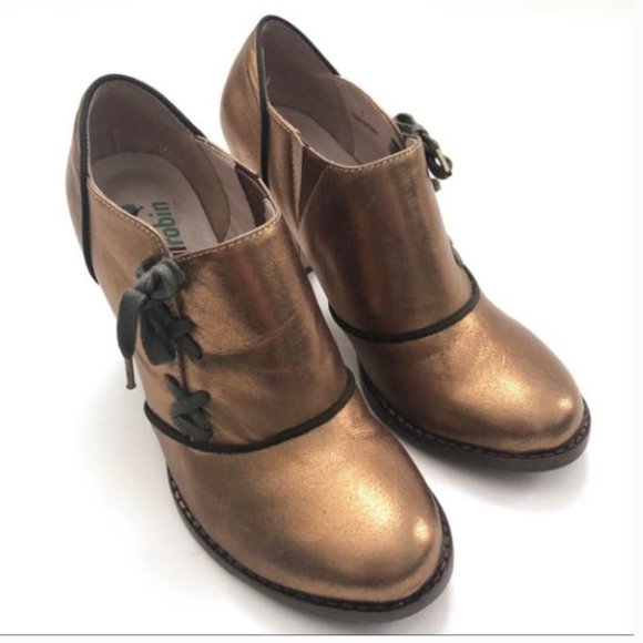 Anthropologie Shoes - Anthropologie Faryl Robin Gold Leather Heel Bootie